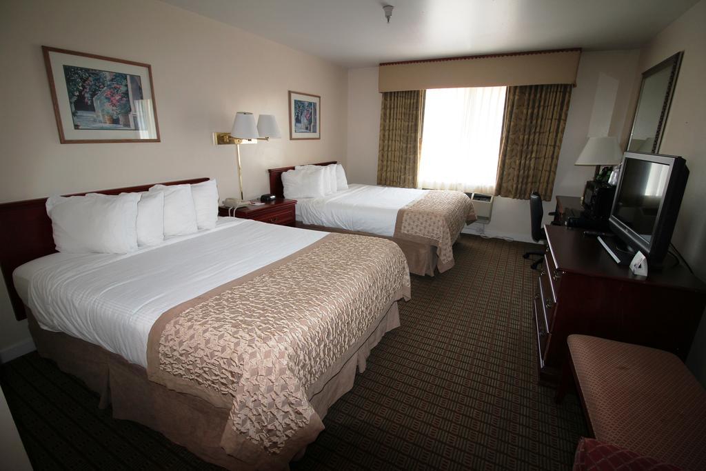 Hotel Ramada By Wyndham Draper, Utah Esterno foto