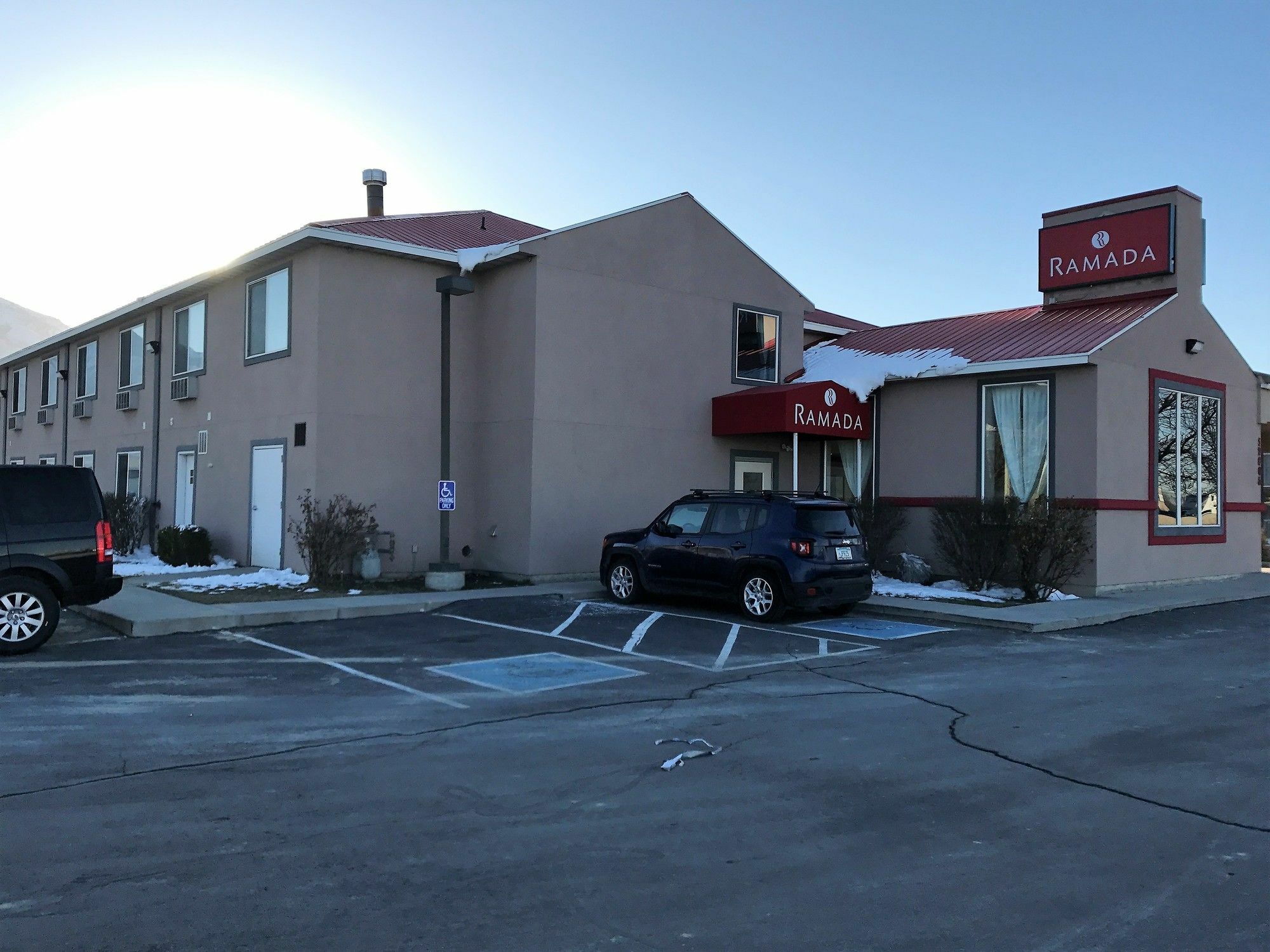 Hotel Ramada By Wyndham Draper, Utah Esterno foto